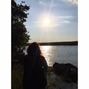 Meet your Posher, Julie